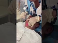 พื้นที่รักษาท้อง แลเซอร์ลิโปลิสิส 1470nm ไดโอเดสไฟเบอร์เลเซอร์เครื่อง